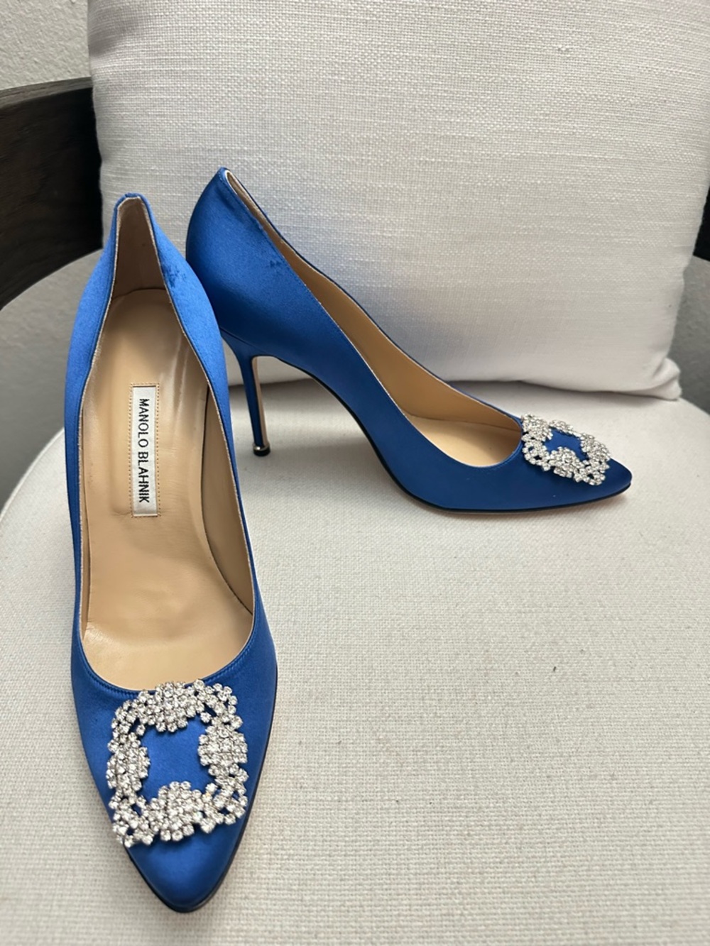 Manolo Blahnik Royal Blue Satin Crystal-Buckle Pumps - Picture 4 of 8